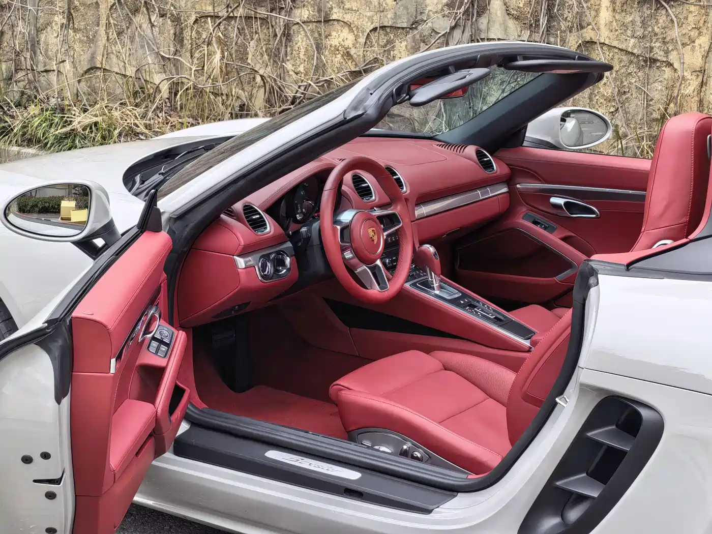 PORSCHE 718