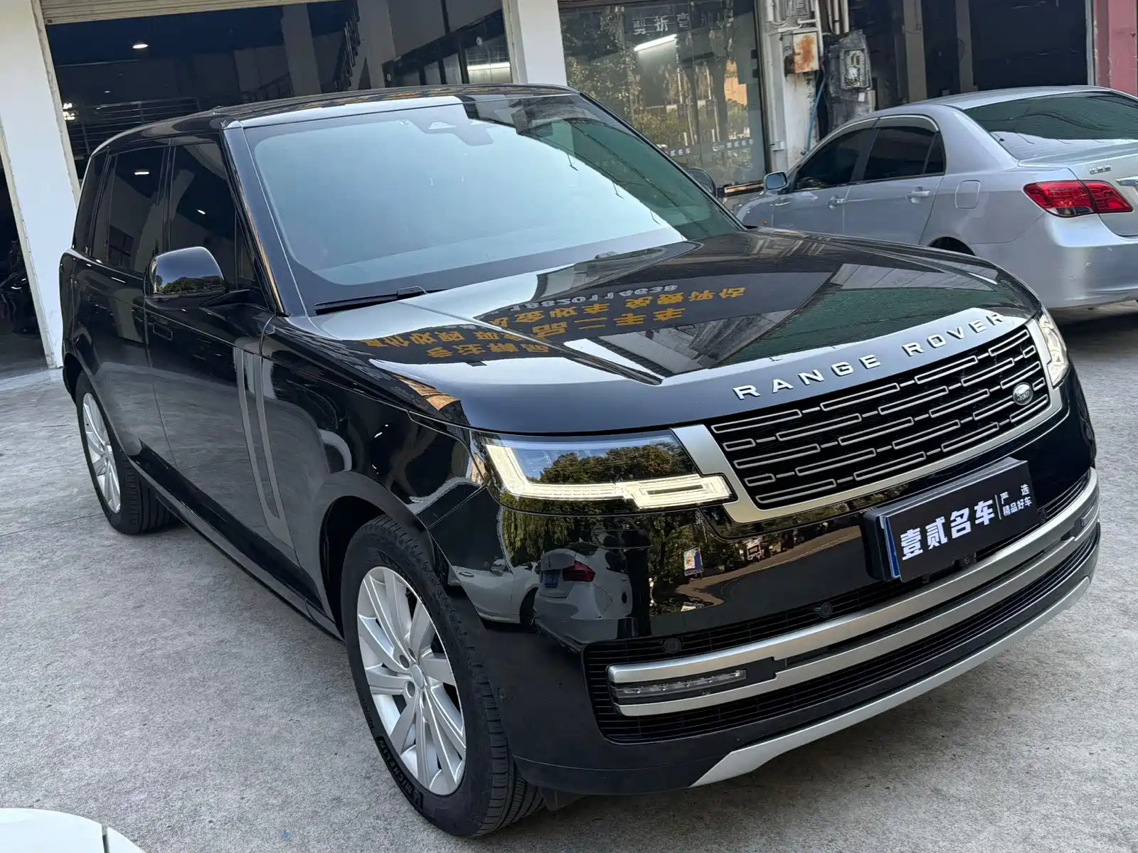 Фото 2 - Land Rover Range Rover