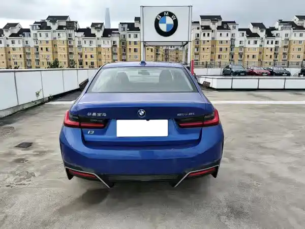 2026 BMW i3