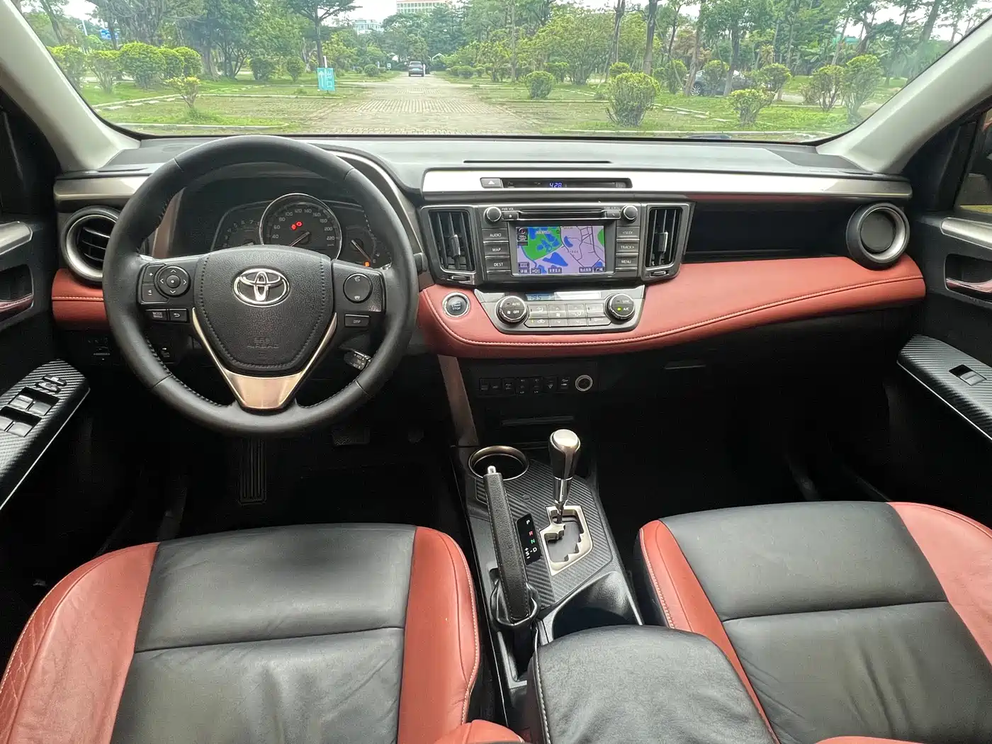 Toyota RAV4 Rongfang 2013 2.5L Automatic 4WD Premium Edition фото 13