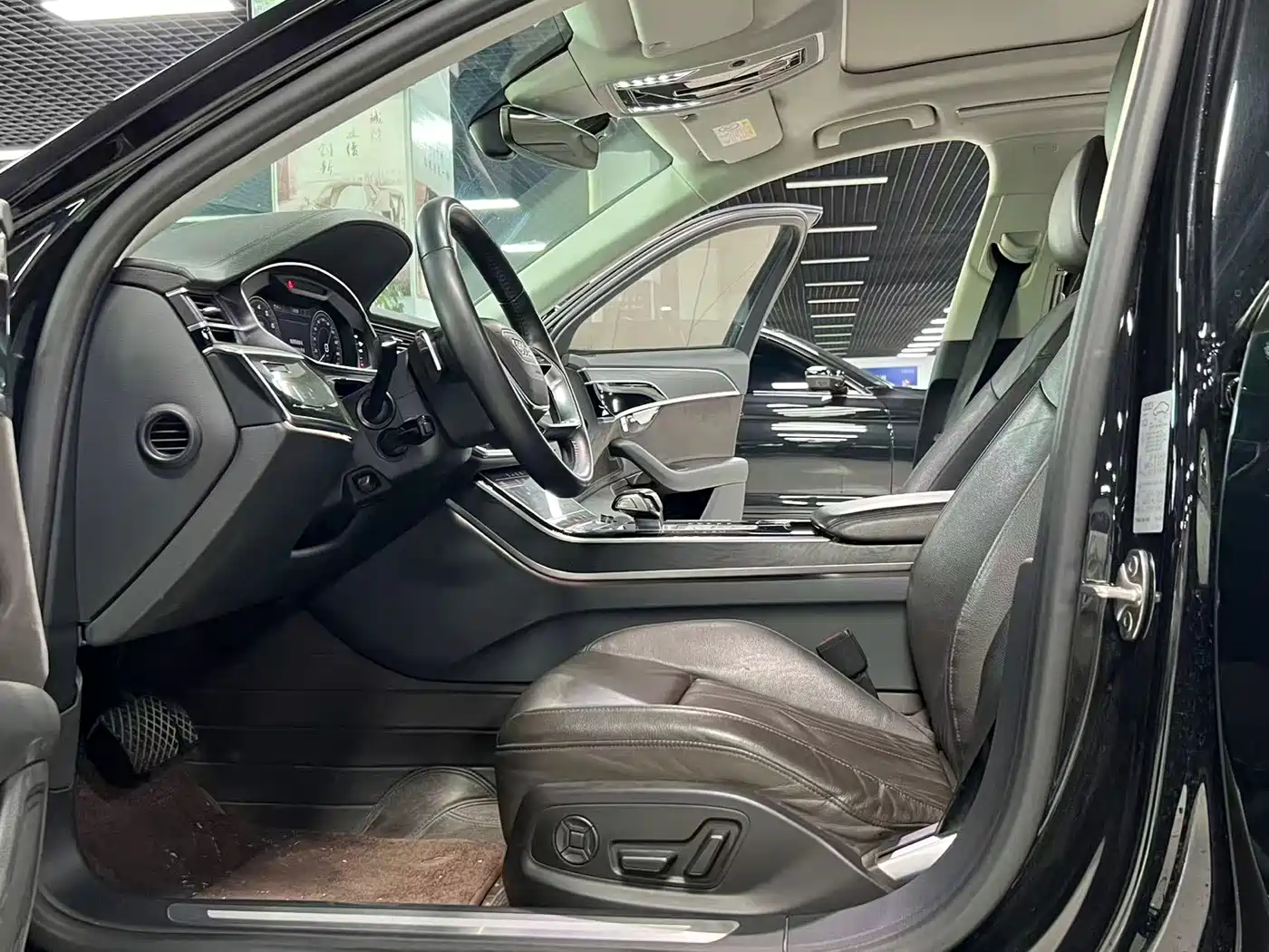 Audi A8 2018 A8L 55 TFSI quattro Launch Elite фото 8