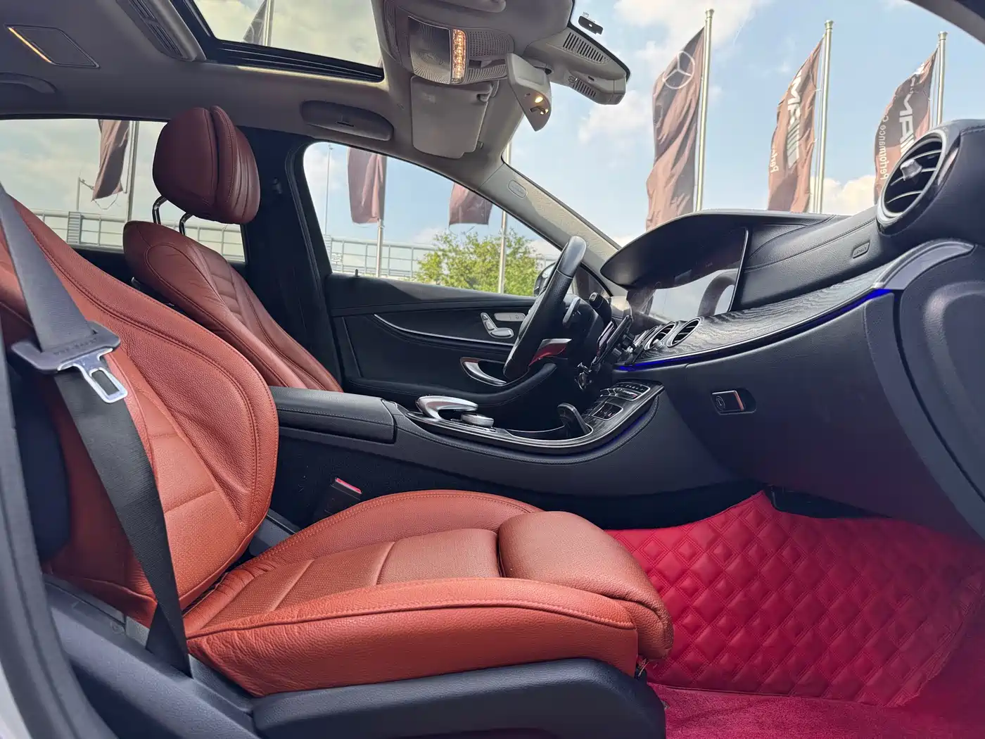Mercedes-Benz E-Class 2018 E 200 L Sport фото 17