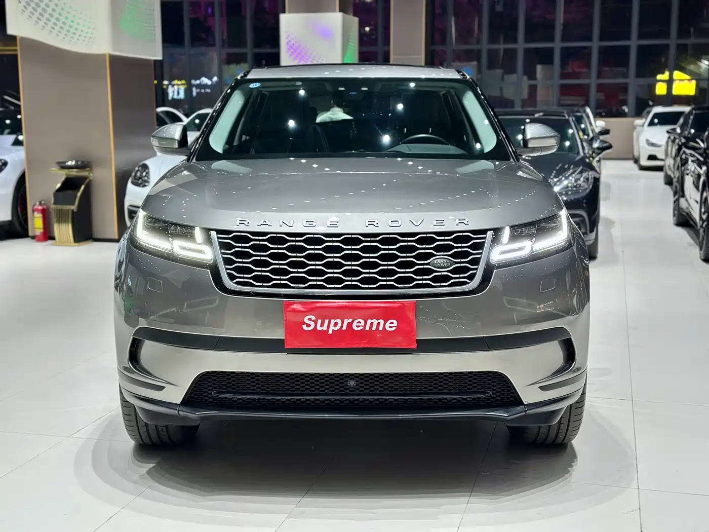 Land Rover Range Rover Velar 2018 2017 P380 R-DYNAMIC S