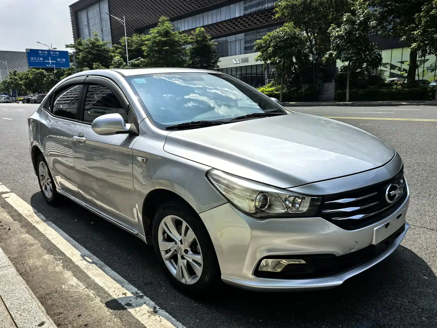 GAC Trumpchi Trumpchi GA3S Vision 2015 2014 1.6L Automatic Luxury ESP Edition