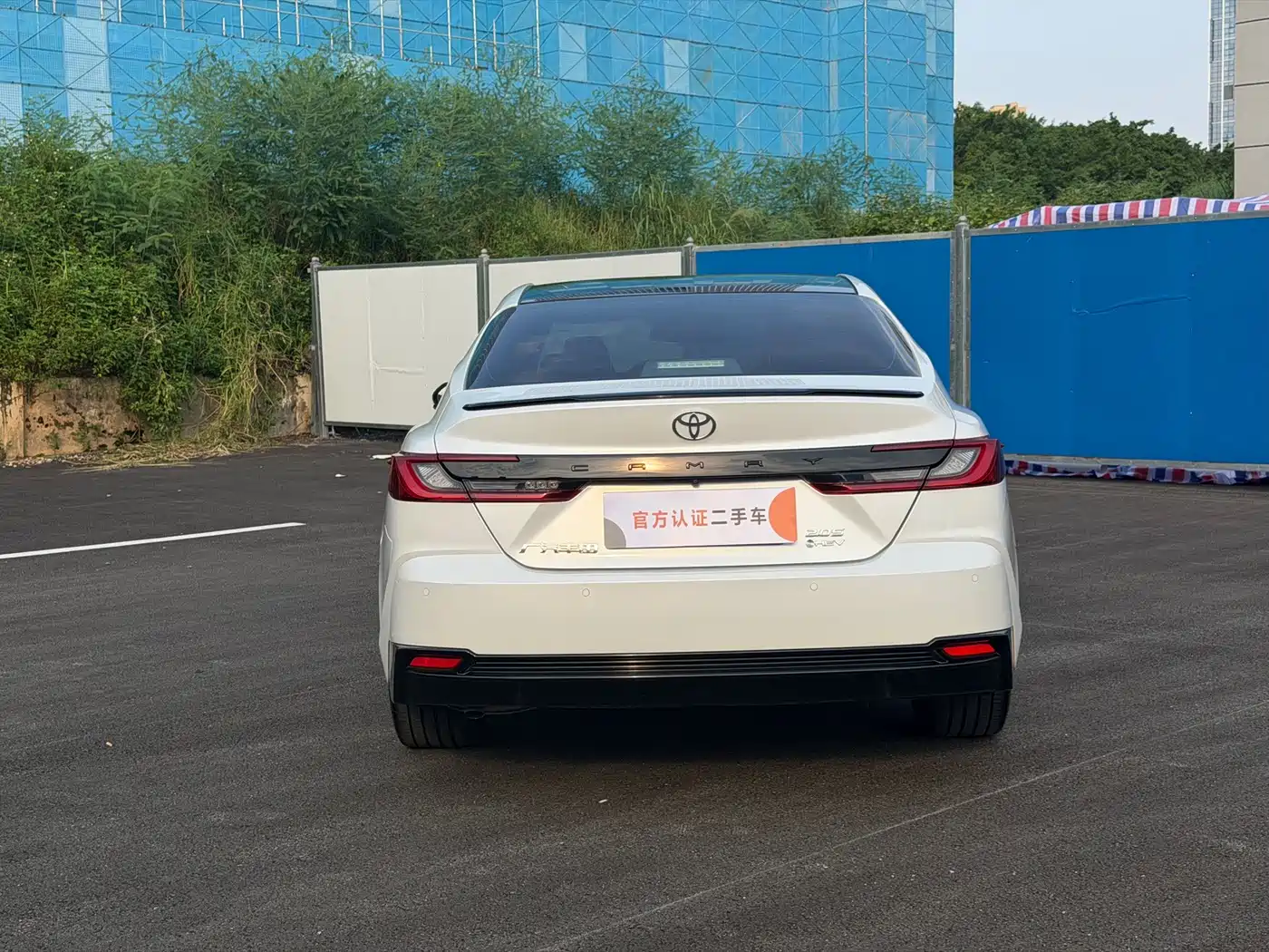 Photo 11 - Toyota Camry