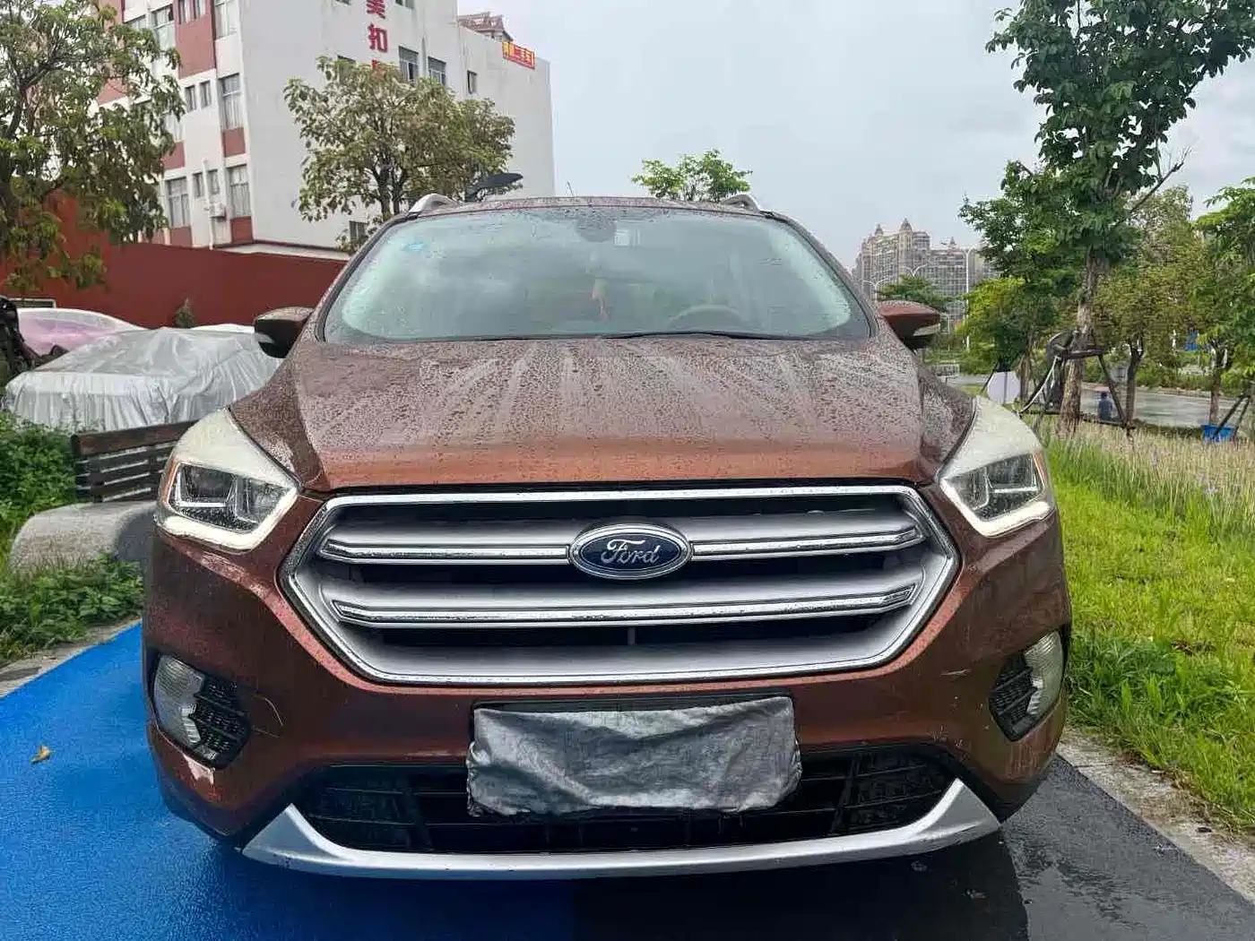 Фото 1 - Ford Kuga