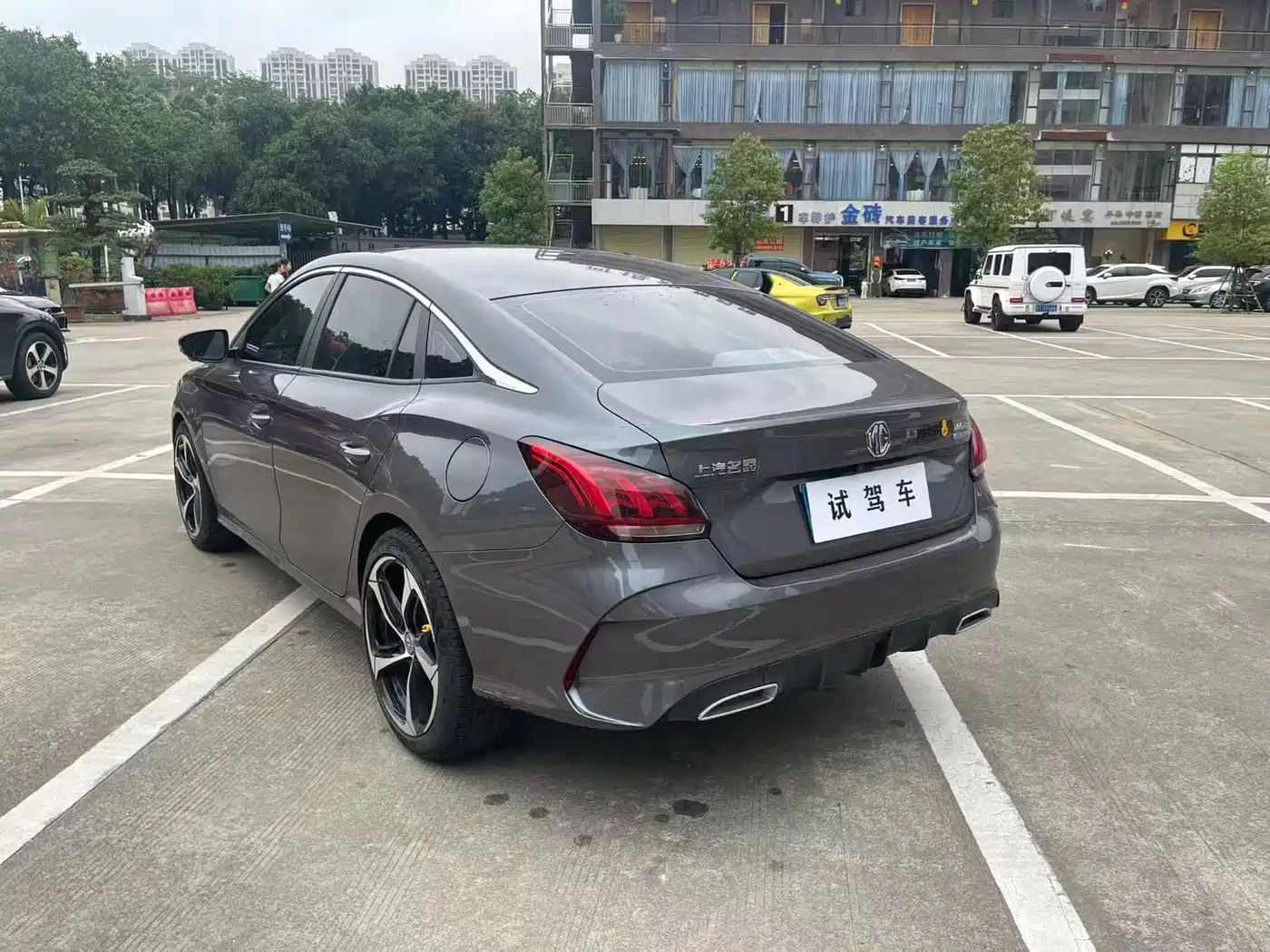 MG MG5