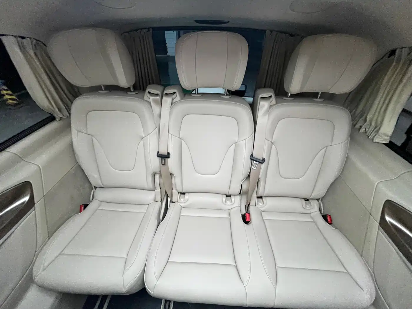 Mercedes-Benz V-Class 2021 V 260 L Long Wheelbase Luxury Edition фото 22
