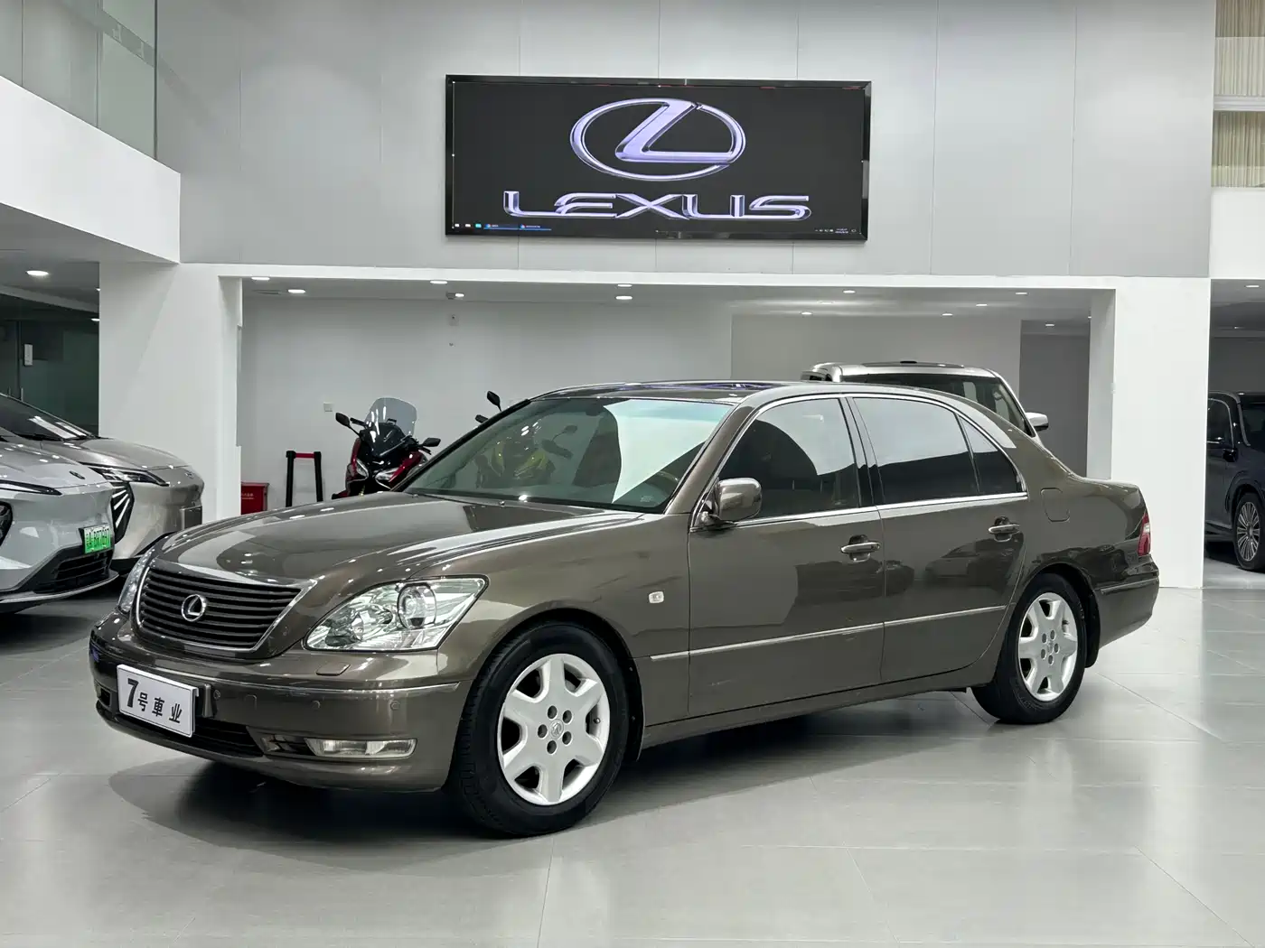 Lexus LS 2005 430