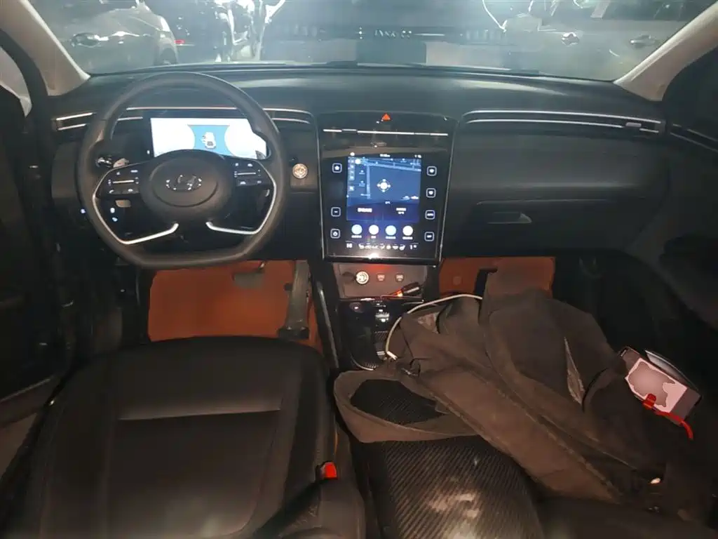 Hyundai Tucson 2021 Tucson L 1.5T DCT LUX Premium фото 10