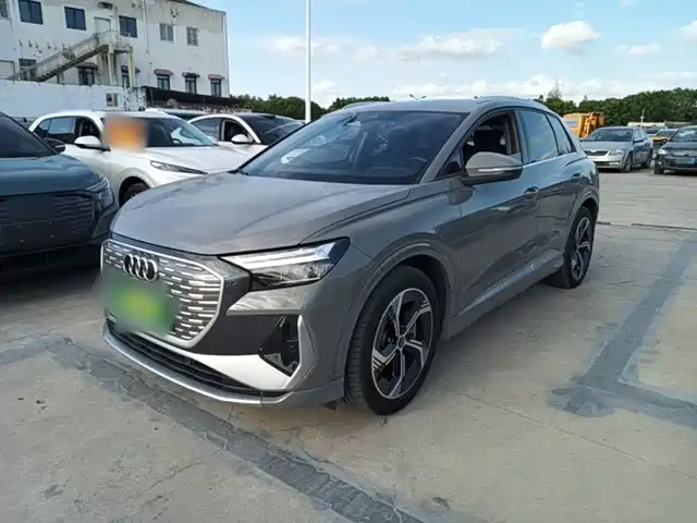 Audi Q4 e-tron 2023