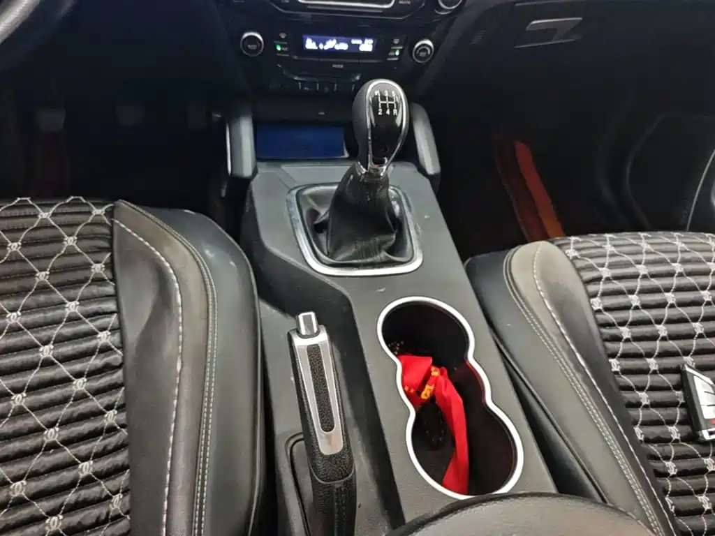 Geely Emgrand X6 2016 2016 1.8L Manual Luxury
