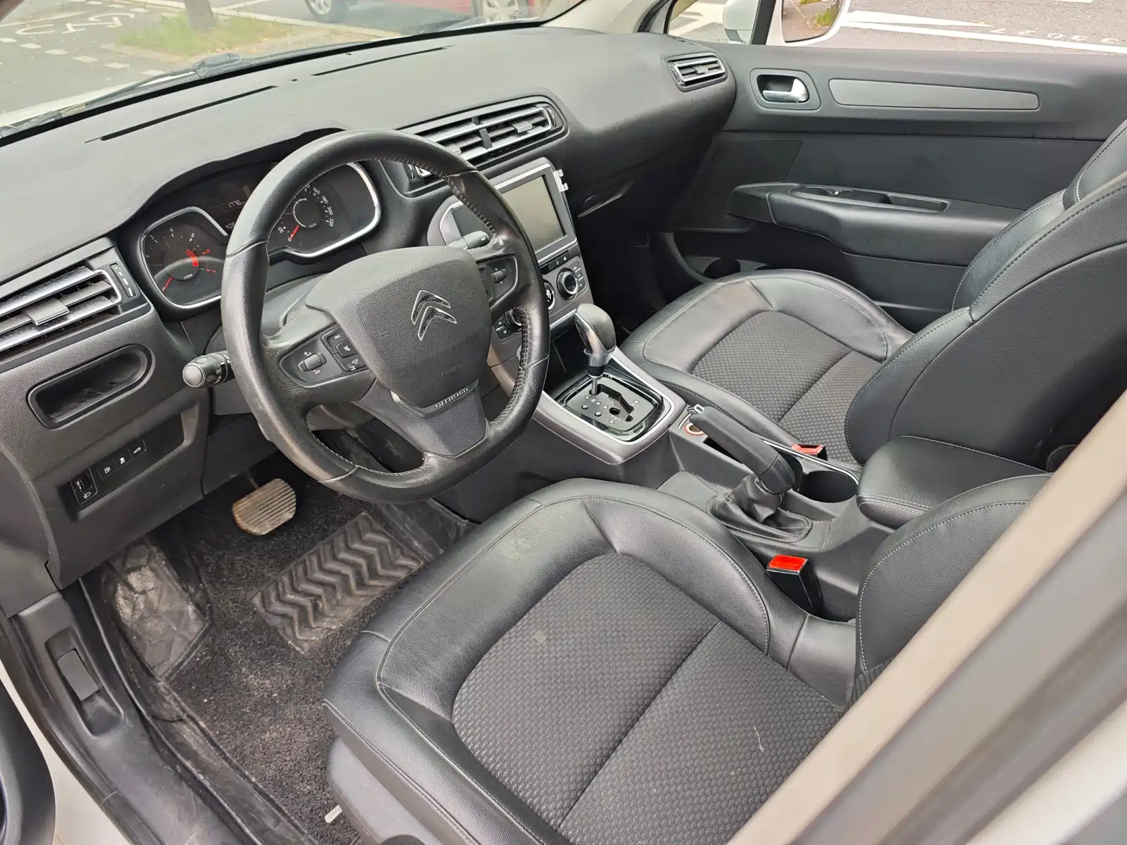 Photo 5 - Citroën C4 C-Quatre