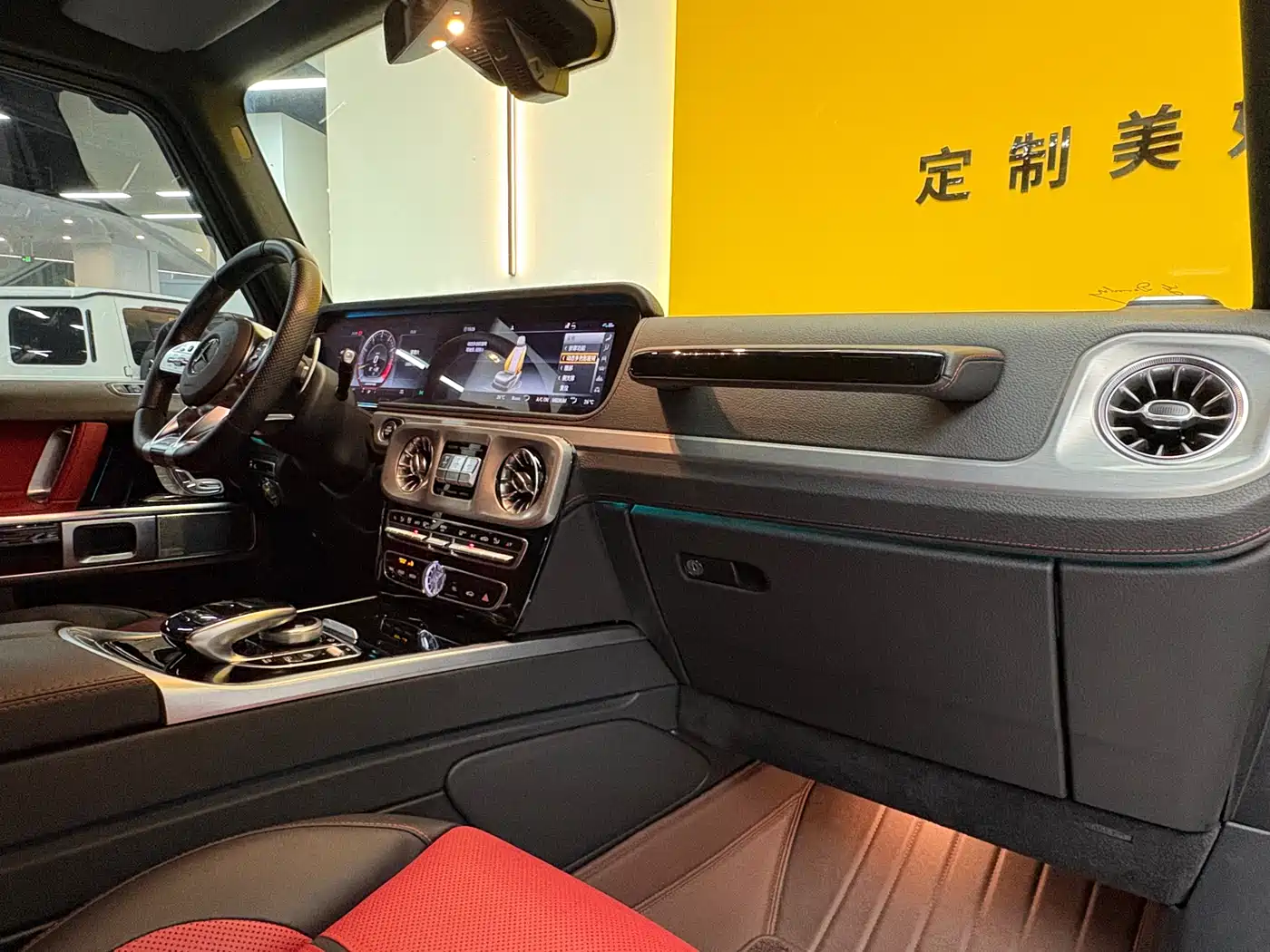 Mercedes-Benz G-Class AMG 2019 Facelift AMG G 63 фото 23