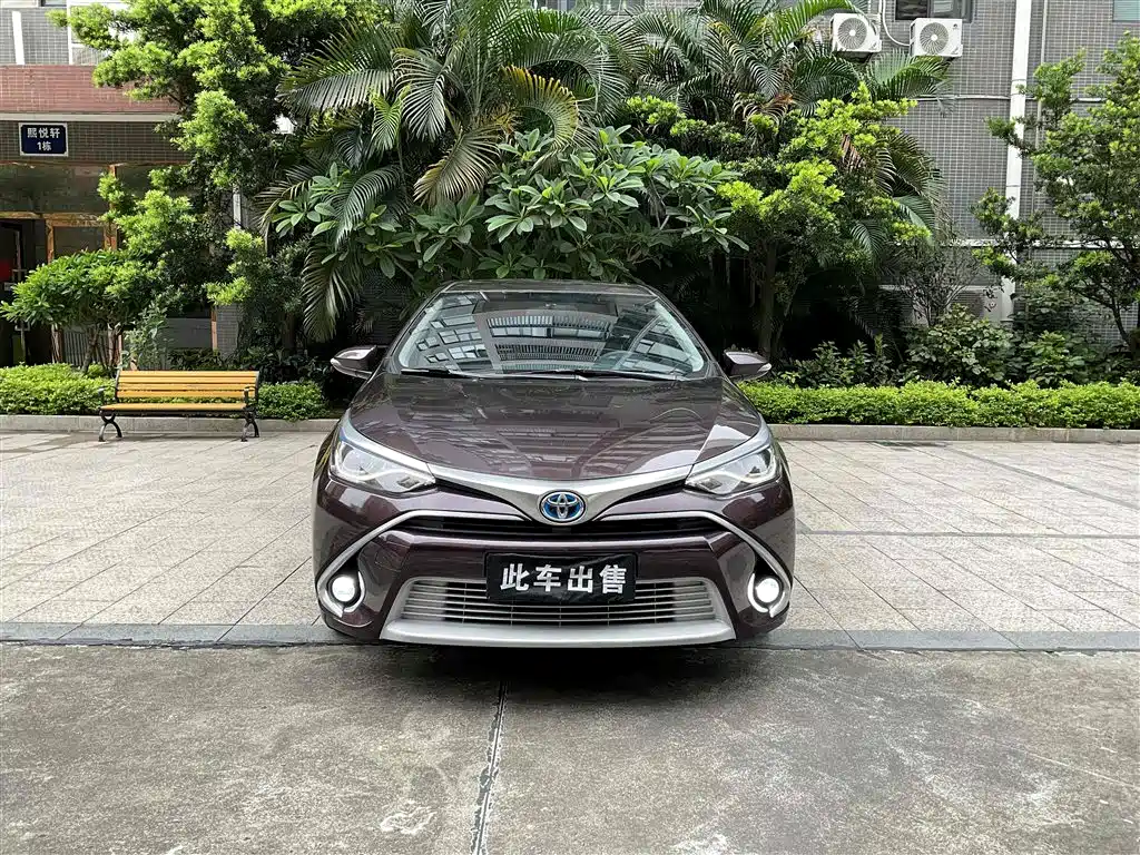 Toyota Levin 2016 Hybrid 1.8H V E-CVT Luxury Edition фото 3