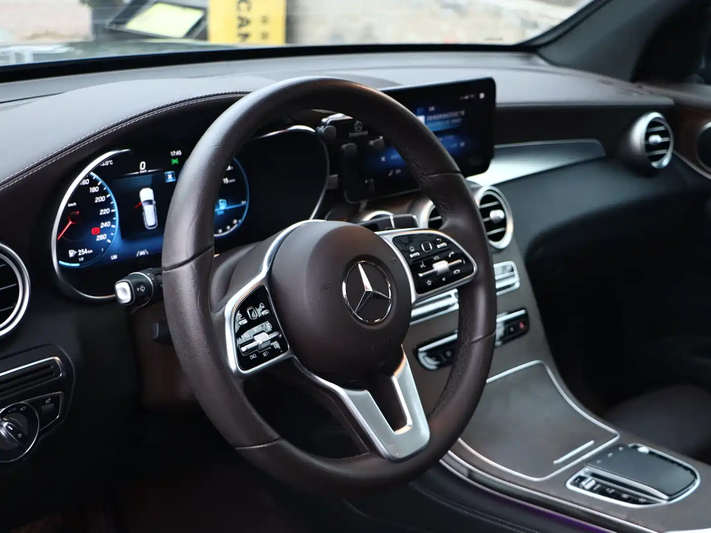Mercedes-Benz GLC 2020 GLC 300 L 4MATIC Dynamic фото 6