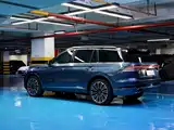 Photo 3 - Lincoln Aviator