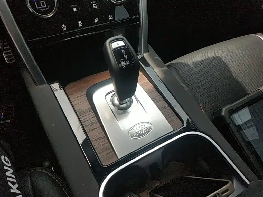Land Rover Discovery Sport 2022 Model 249PS R-Dynamic SE Performance Tech Edition 5-Seater фото 14