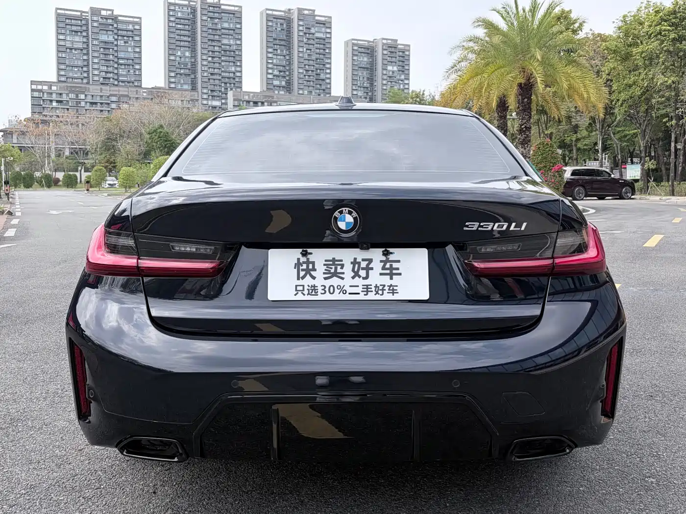 BMW 3 Series 2025 330Li M Sport Night Edition фото 8