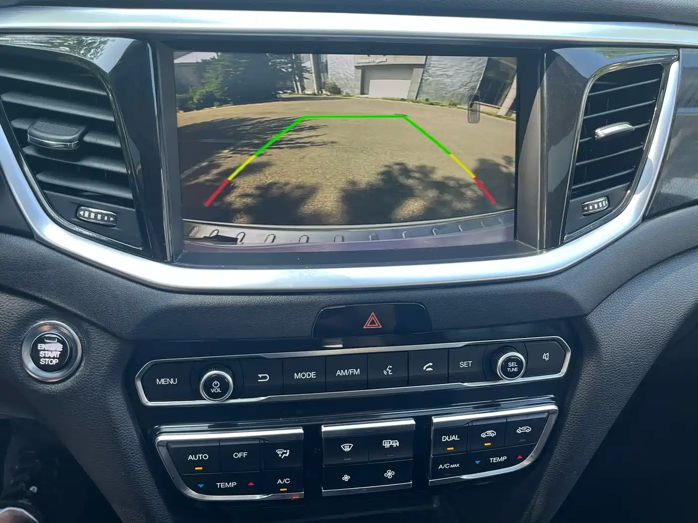 GAC Trumpchi Trumpchi GS7 2017 320T 2WD Luxury Smart Connect фото 8