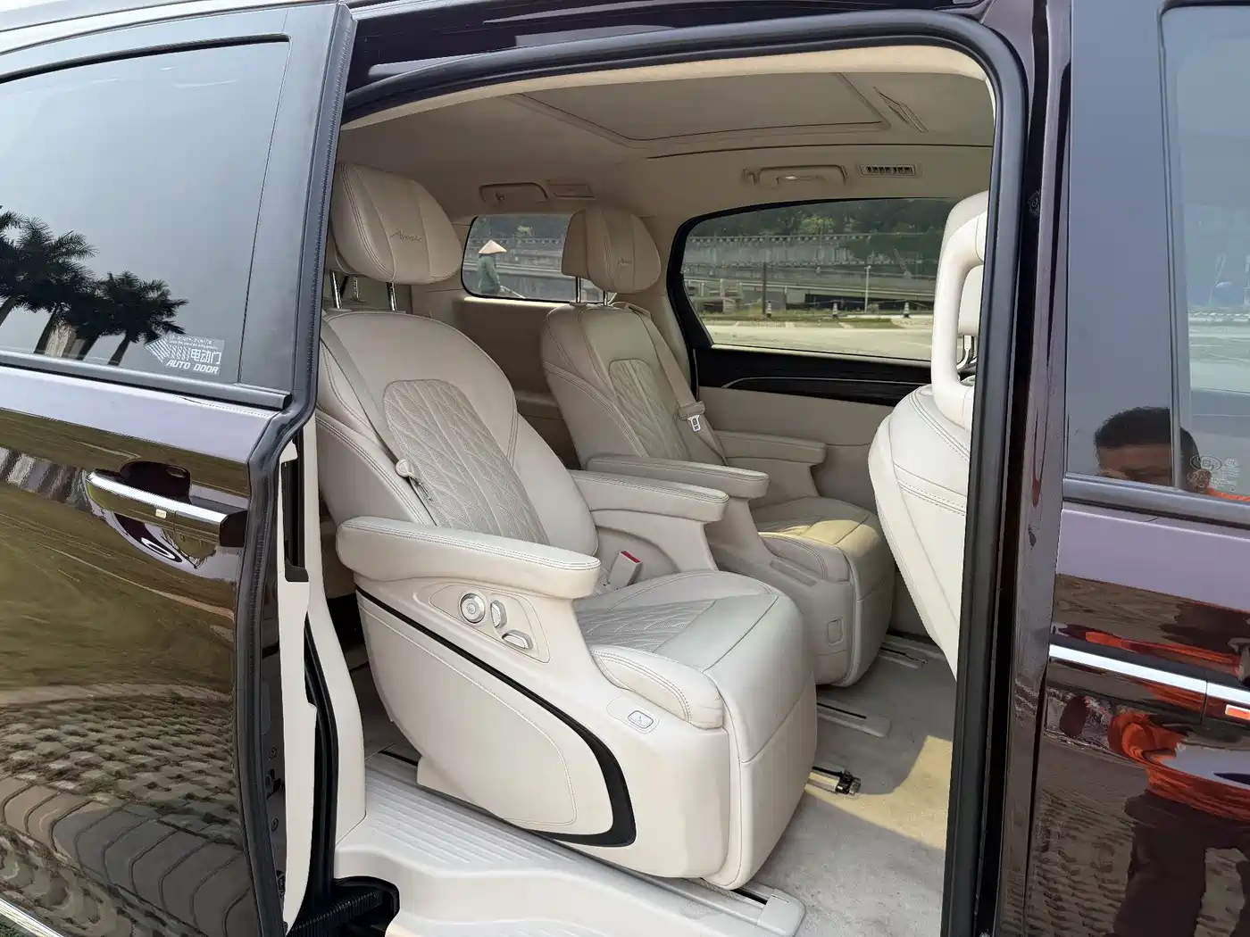 Buick GL8 2020 Avenir Six-Seat Elegance Edition фото 13