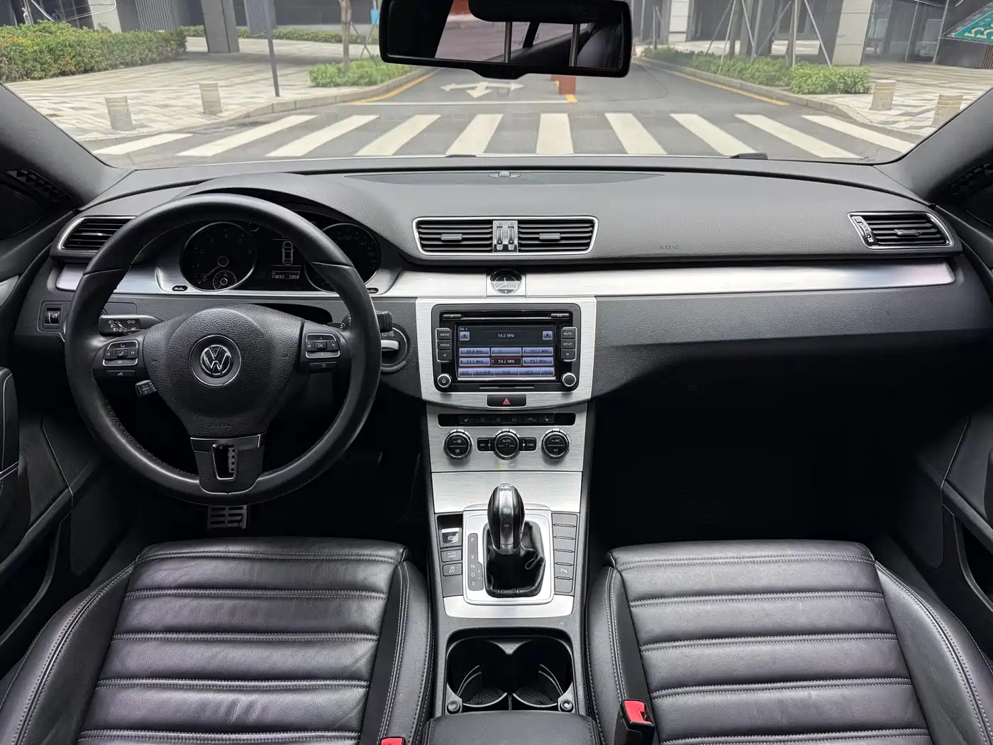 Volkswagen FAW-Volkswagen CC 2016 Model 1.8TSI Premium фото 18