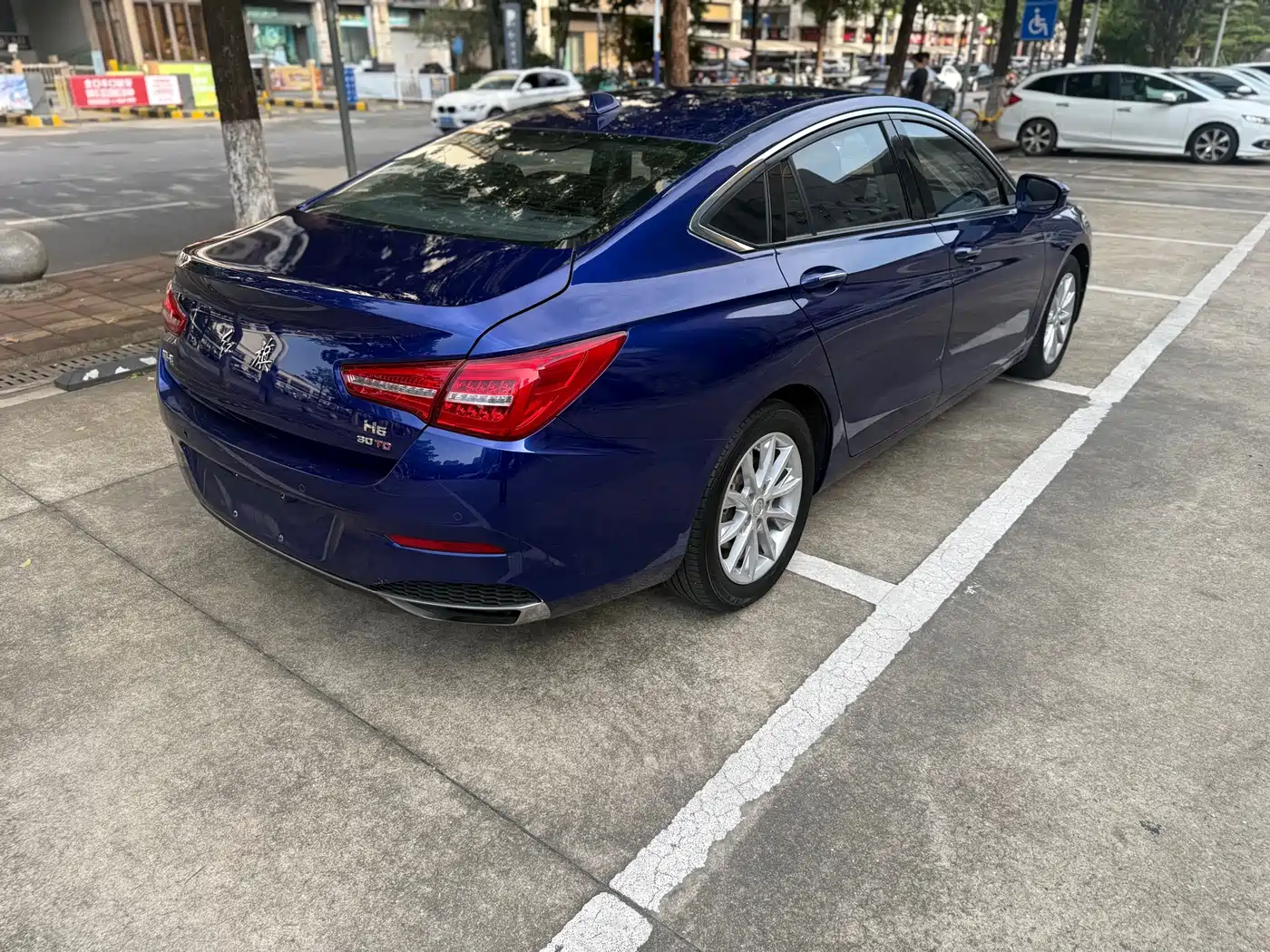 Hongqi H5 2018 30TD Dynamic Edition фото 10