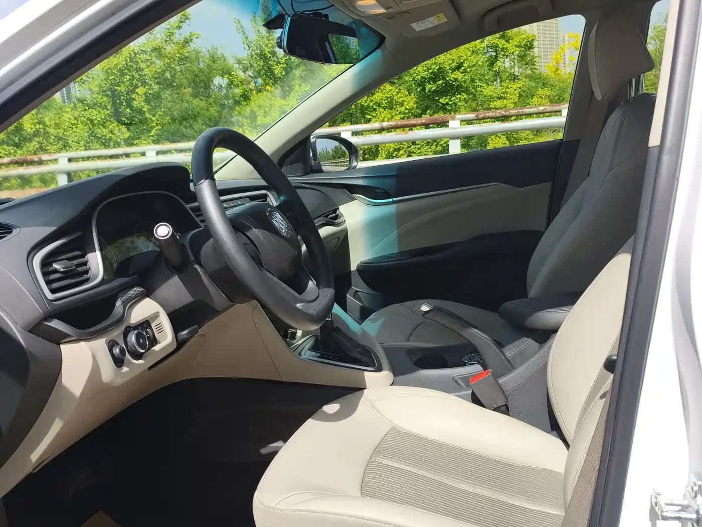Buick Excelle 2016 15N Automatic Elite фото 8