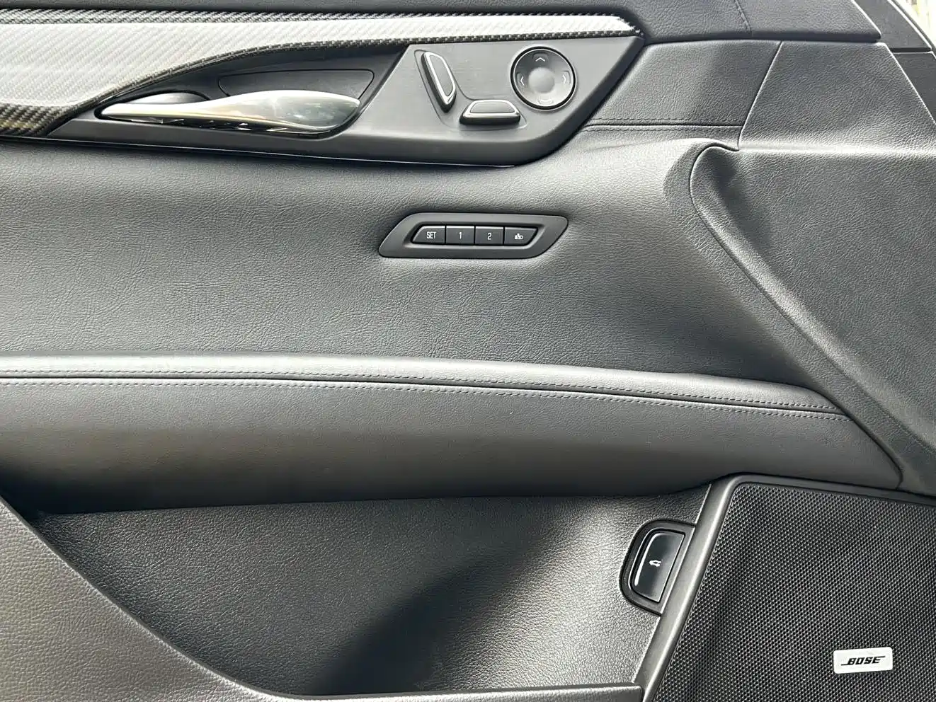 Фото 27 - Cadillac CT6