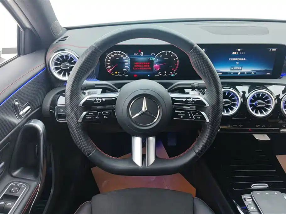 Mercedes-Benz A-Class 2023 A 200 L Fashion фото 15