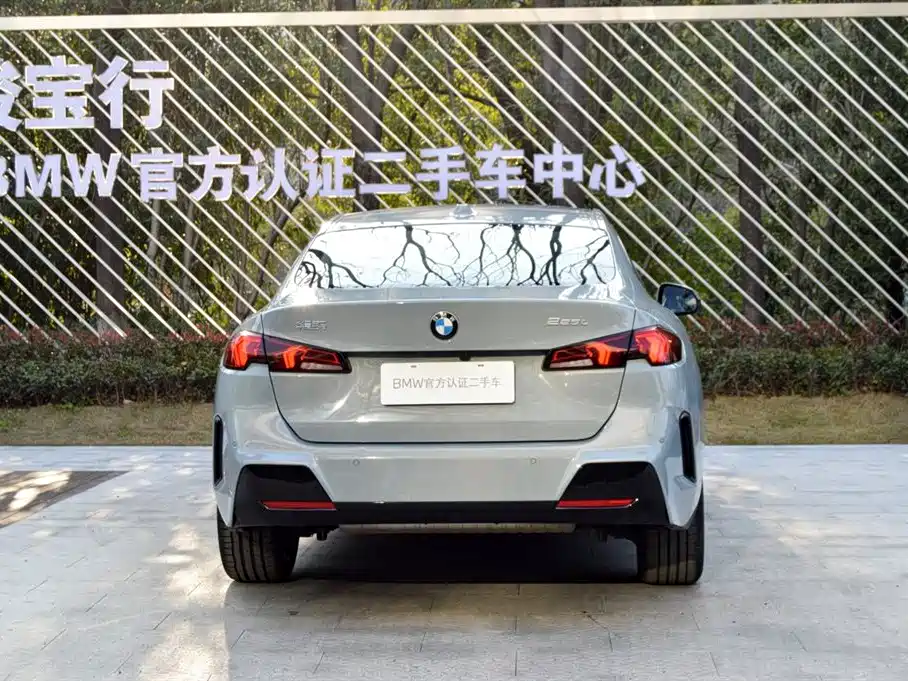 BMW 2 Series 2025 225L M Sport Package фото 6
