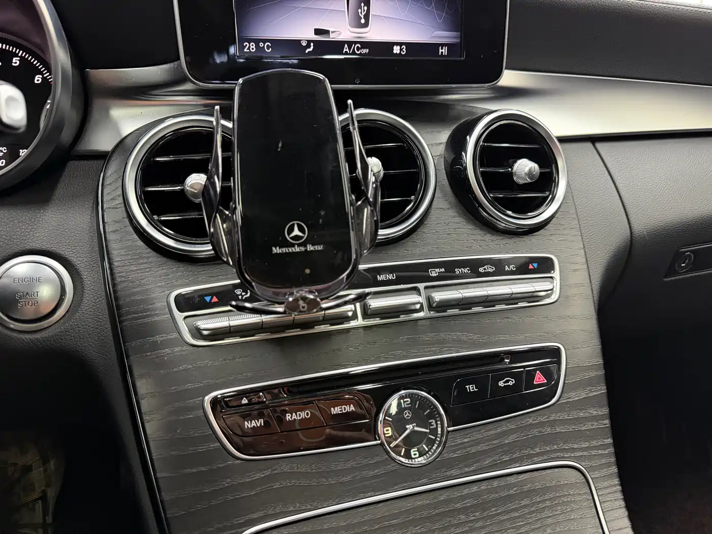 Mercedes-Benz C-Class 2016 C 180 L Sport фото 17