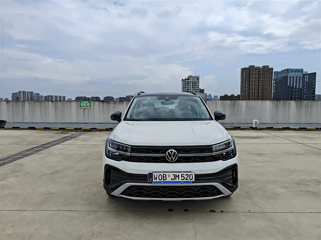 Volkswagen Tharu 2024 300TSI 2WD Moon Premium Edition фото 2