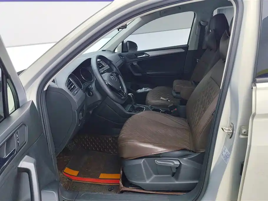 Volkswagen Tiguan L 2020 330TSI Auto 2WD Trend China VI фото 9