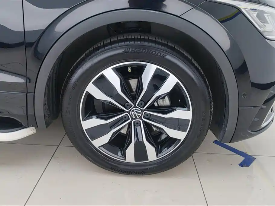 Volkswagen Tiguan L 2023 330TSI Auto 2WD R-Line Flagship Edition фото 6