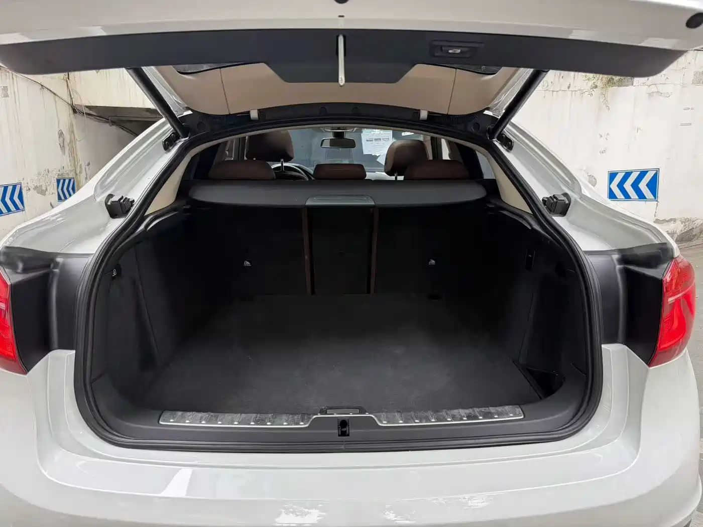 BMW X6 2015 xDrive28i фото 16