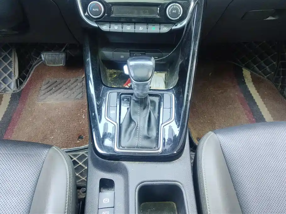 Kia Sportage 2018 2.0L Automatic Smart Luxury (China V) фото 16