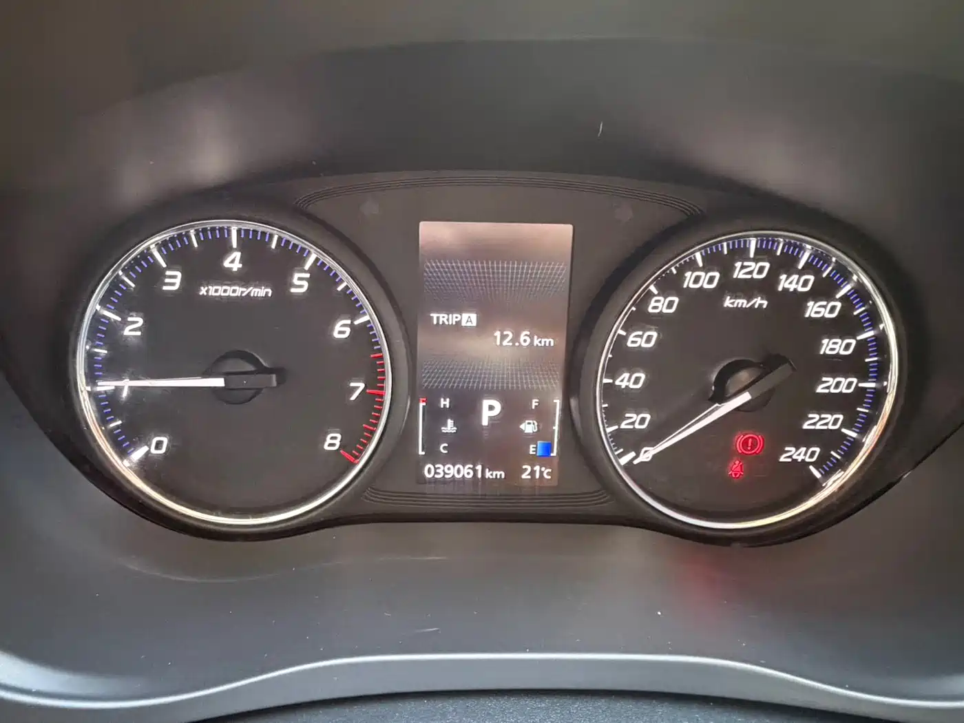 Mitsubishi Outlander 2021 Facelift 2.0L 2WD Premium Edition 5-Seater фото 22