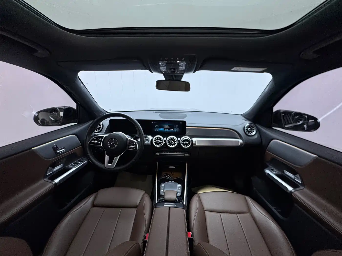 MERCEDES-BENZ GLB