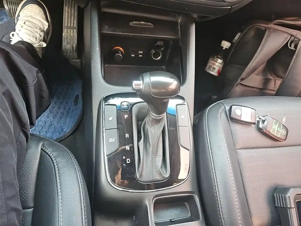 Kia K3 2017 1.6L Automatic 15th Anniversary Special GLS фото 14