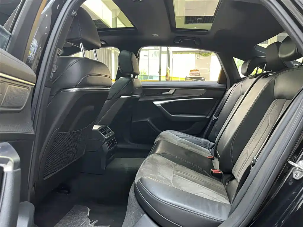 Audi A6L 2021 45 TFSI Exclusive Sport фото 17