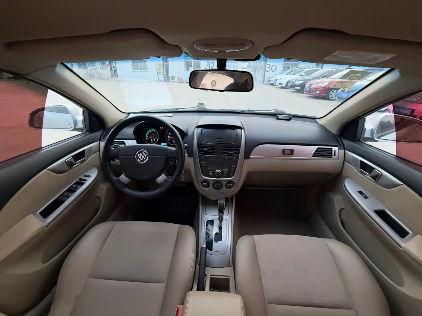 Buick Excelle 2013 1.5L Automatic Classic фото 10