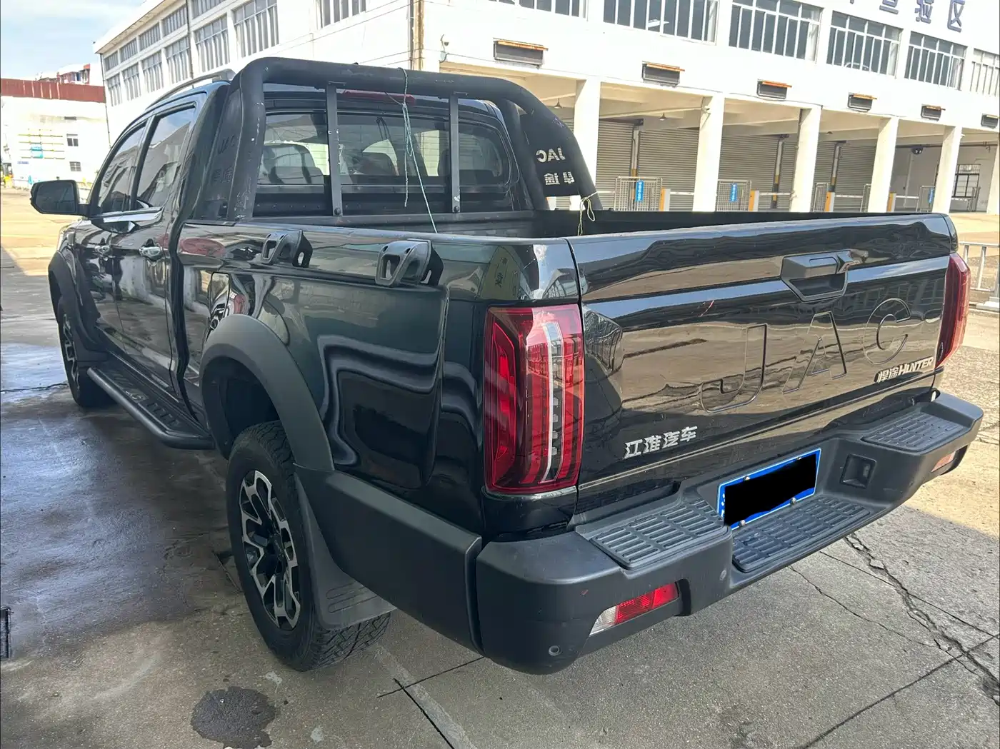 JAC Motors JAC Hunter 2023 2023 Model 2.0T Automatic Diesel 2WD Elite Extended Cab