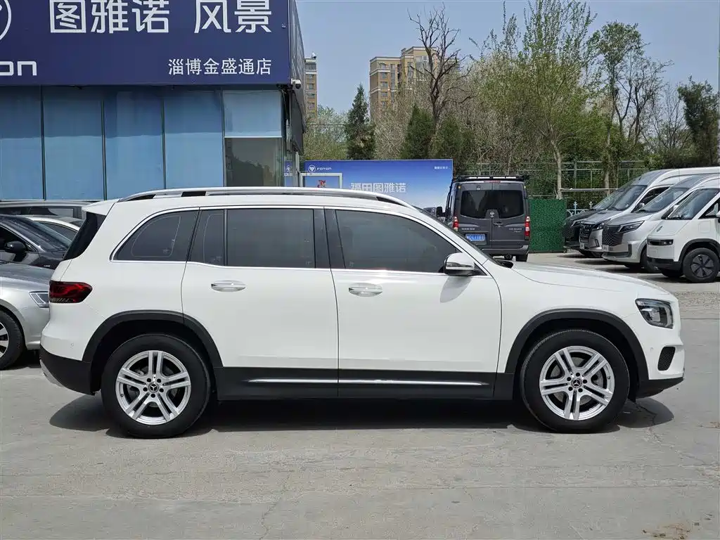 Mercedes-Benz GLB 2023 GLB 220 Dynamic фото 4