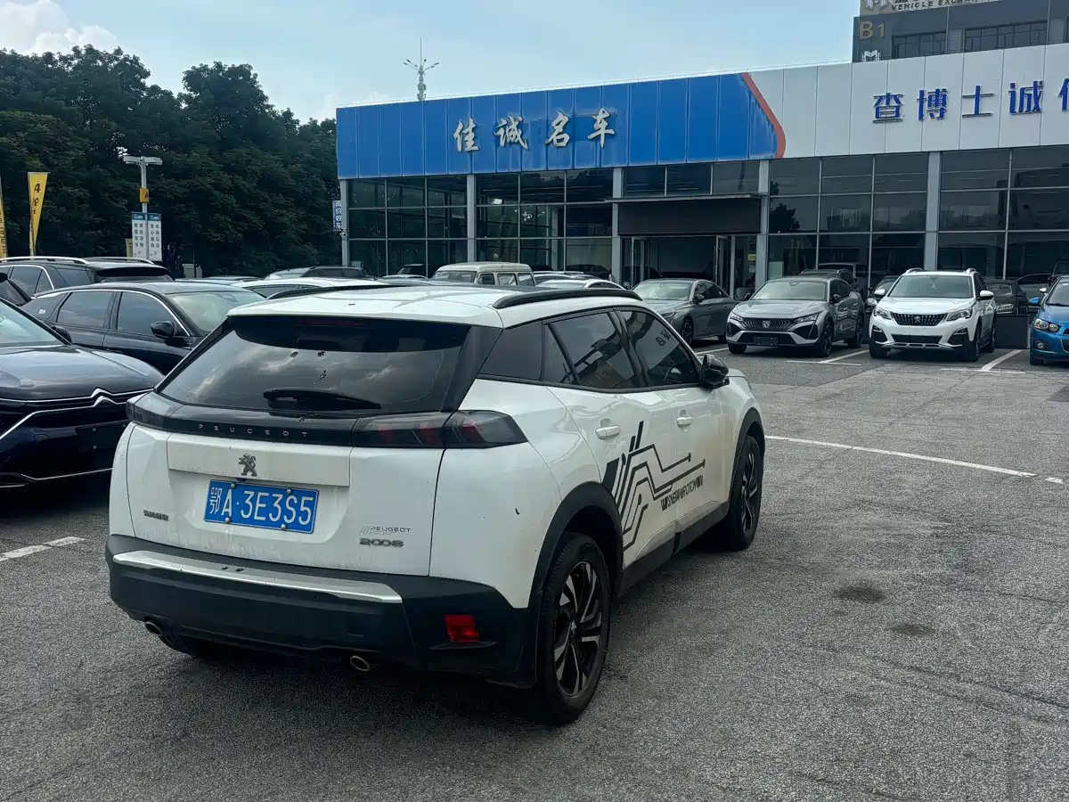 Peugeot 2008 2022 230THP THE ONE фото 7