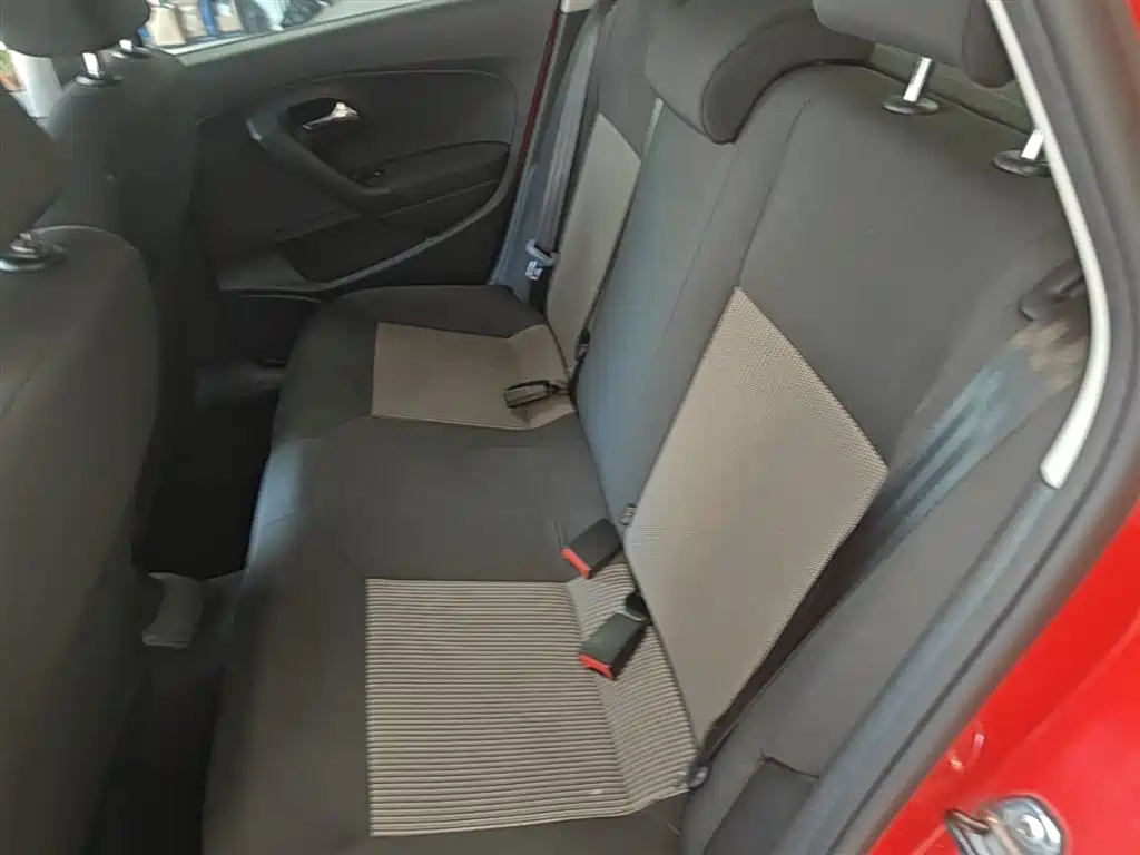Volkswagen Polo 2018 1.5L Auto Safe Drive фото 17