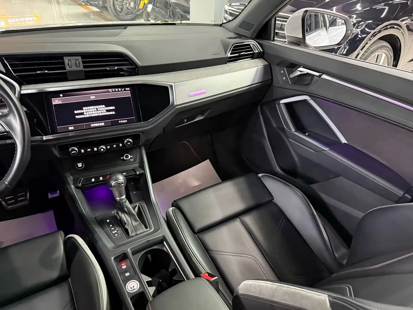 Audi Q3 2023 35 TFSI Fashion Dynamic Model (1.5T) фото 13