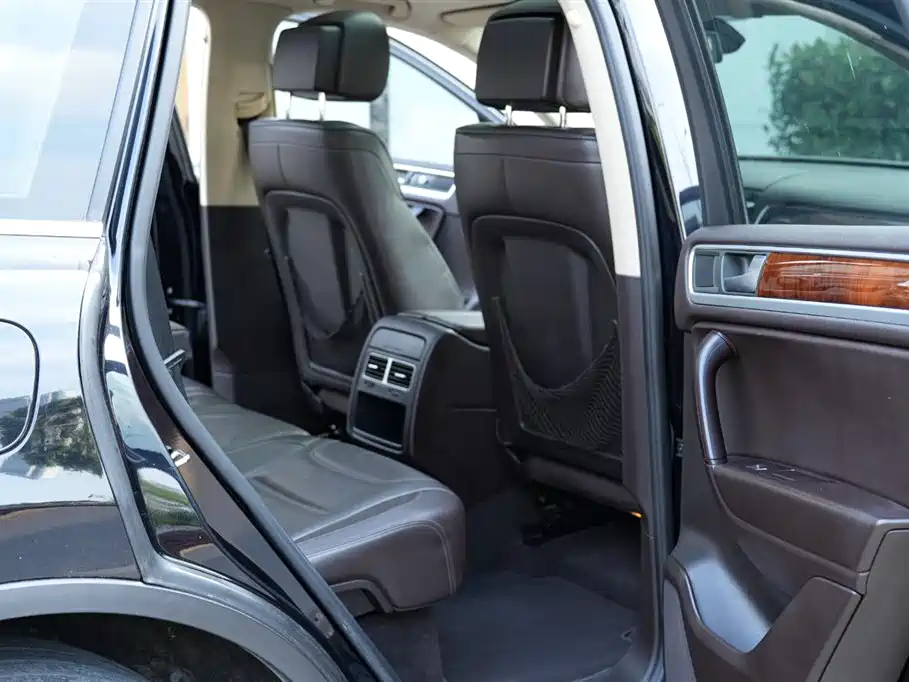 Volkswagen Touareg 2014 3.0TSI New Edge Edition фото 23