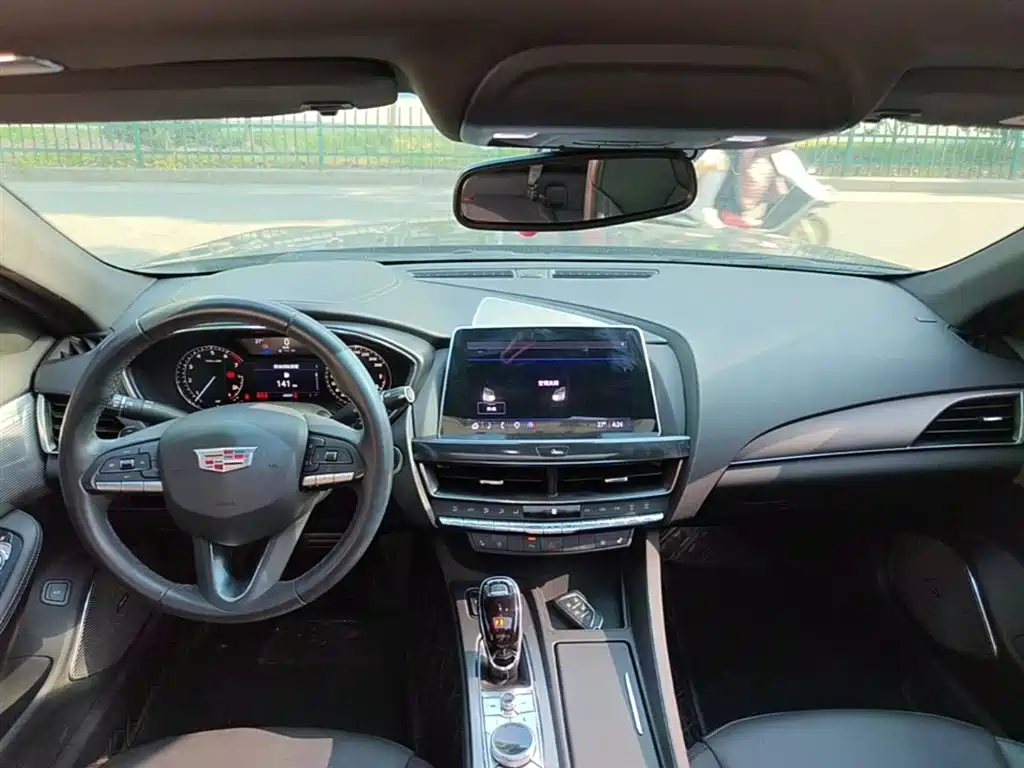 CADILLAC CT5