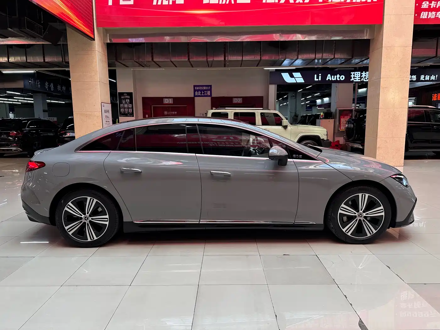 Mercedes-Benz EQE 2022 350 Luxury Edition фото 6